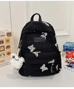 Schwarzer gesteppter Rucksack mit süsser Schmetterlingsstickerei, große Schultasche.