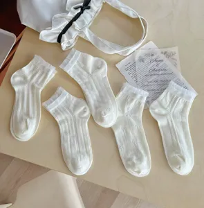 Femmes été mince creux nœud chaussettes courtes doux respirant maille chaussettes blanc