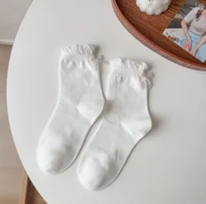 Weisse Rüschen Schleife Socken, süße Baumwolle Mittelsocken für Damen tägliches Outfit.