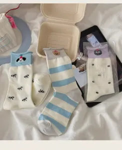 Cute animal mid-tube socks detail, color block rolled design, Korean style casual socks.