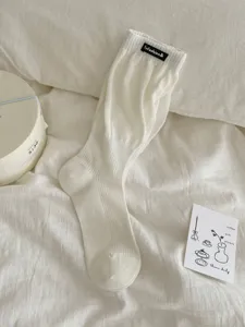 Calze lunghe tinta unita minimalista in maglia da donna, stile comodo invernale caldo.