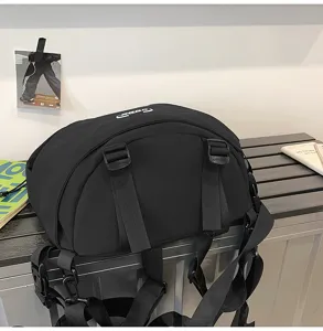 Zaino tattico da moto streetwear con cinghie e fibbie multiple per uomini e donne.