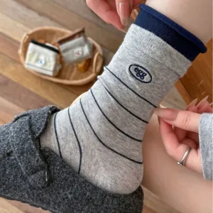 Women Casual Pure Cotton Mid Tube Socks Korean Design College Style Embroidered Striped Slouch Socks Fashion Hosiery