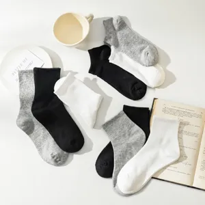 Unisex cotton mid-tube socks in black white grey, breathable casual sports socks for all seasons.