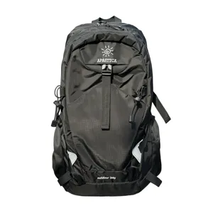 Schwarzer Nylon-Wanderrucksack mit sicherem Verschluss, große Outdoor-Reise-Tagesrucksack.