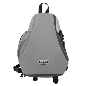 Streetwear moto grigio zaino monospalla multifunzionale tattico vista dettaglio