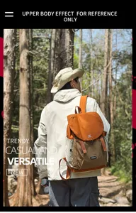 Sac à dos de voyage outdoor décontracté avec blocs de couleur, grande capacité et sangles confortables.
