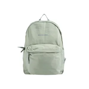 Lässiger minimalistischer hellgrüner Studentenrucksack mit Fronttasche und stylischem Aufdruck.