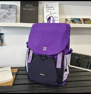 Sac à dos colorblock, grand sac de voyage étanche, cartable de sport pour le plein air.