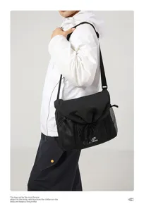 Trendy utility messenger bag for men and women, large capacity daily commuting shoulder bag