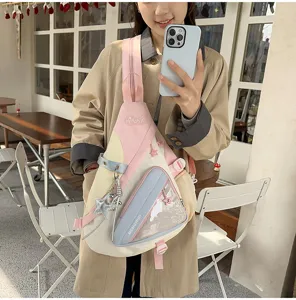 Japanischer süßer farbblockierter Sling-Rucksack, vielseitige Freizeittasche für Damen.