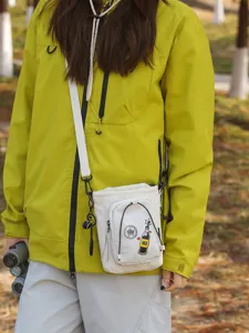 Bolso bandolera informal para teléfono, bolso ligero y moderno para viajes al aire libre.