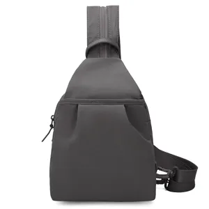 Lässige Nylon Sling Bag minimalistische dunkelgraue Brusttasche leichtes Reiserucksack