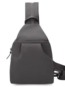 Minimalistischer grauer Nylon-Sling-Rucksack, leichte Freizeittasche für tägliche Reisen.