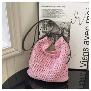 Χειροποίητη πλεκτή ροζ τσάντα ώμου crochet, κομψή casual τσάντα για παραλία και διακοπές.