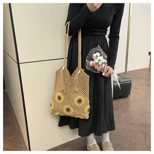 Sac cabas tournesol au crochet pour femmes, sac bandoulière ajouré tricoté pour plage et usage.