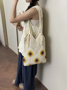 Sac cabas tournesol au crochet pour femmes, sac d'épaule en tricot décontracté pour la plage.