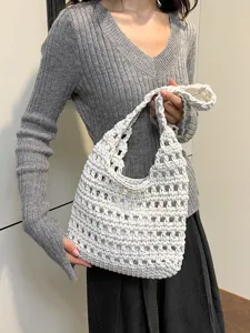 Borsa a tracolla in crochet bianco traforato elegante casual borsa sottobraccio donna