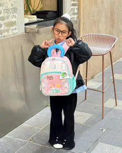 Joli sac à dos de maternelle color-block pour enfants, design dessin animé très mignon.