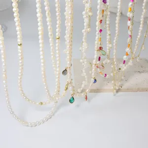Natürliche Süßwasserperlen Halskette Nischen Design bunte Choker Anhänger Damenschmuck.