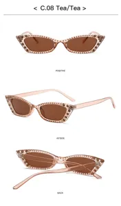Kleine Sonnenbrille mit Strasssteinen für trendiges Hip-Hop-Styling und Sommertage.