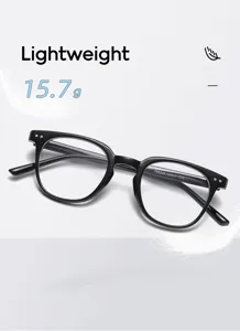 Gedetailleerd overzicht van zwart montuurbril, lichtgewicht design voor dagelijks gebruik.