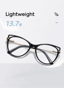 Lightweight cat-eye blue light glasses with metal temples, 13.7g ultra-light design detail.