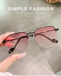 Occhiali da sole semitelaio sfumati alla moda da donna vintage in metallo elegante.