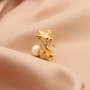 Elegant gold plated rabbit brooch with pearl tail cute animal pin for women apparel decoration