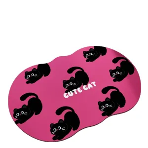 Cute cartoon black cat diatomaceous earth bath mat, non-slip absorbent floor rug for home.