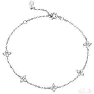 Pulsera de trébol de plata esterlina 925 con circonitas brillantes, diseño minimalista y elegante.