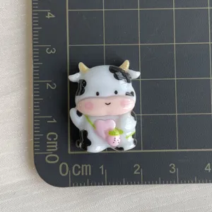 Leuke cartoon koe hars bedel DIY materiaal voor telefoonhoesje haarspeld decoratie