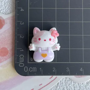 Ciondolo in resina di gatto di cartone animato carino per accessori fai da te per capelli.