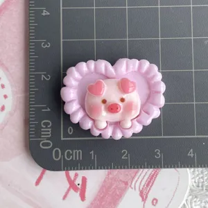 Pink resin cute pig heart frame detail view, lovely DIY craft phone case decoration material part
