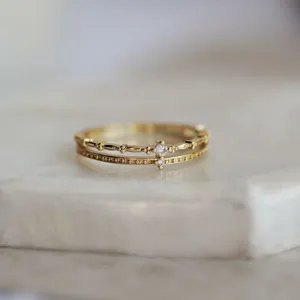 Elegante anillo doble apilado de plata esterlina S925 con piedras de circonita brillante finas