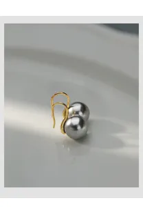 Elegant grey pearl ear hooks with 925 sterling silver, french style luxury chic jewelry.