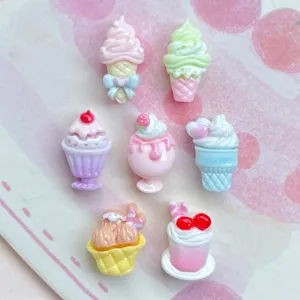 Miniature in Resina a Forma di Gelato Frutta Fragola Ciliegia Ciondoli per Fai da Te Cover Telefono Decorazioni Accessori