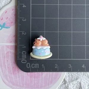Mini resin capybara cake charm cute diy accessory for hair clip phone case shoe decoration