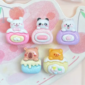 Jolis breloques en résine gâteau roulé animal cabochons pour coque de téléphone et chaussures DIY.
