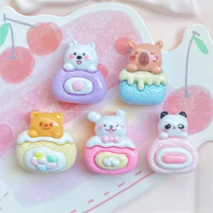 Charmants cabochons en résine gâteau roulé animal, breloques DIY pour coque de téléphone et loisirs.
