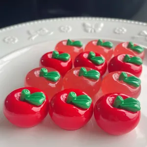 Cabochon in resina a forma di mela rossa per accessori fai da te per custodia di telefono.