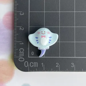 Süßer Harz Stechrochen Anhänger Mini Meer Tier Cabochon für DIY Handyhülle Haarnadel