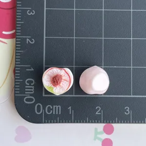 Ciondoli di frutta di pesca in resina in miniatura per fai da te, cover per telefono e accessori