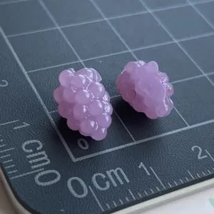 Mini cabochon in resina di uva viola per custodia del telefono fai da te accessori per gioielli.