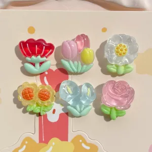 Mini pendentifs fleurs transparentes en resine pour pinces a cheveux et accessoires DIY