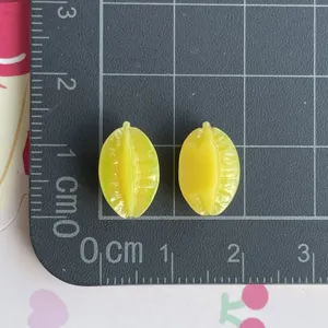 Mini ciondoli di frutta carambola in resina simpatici accessori custodia telefono 2pz