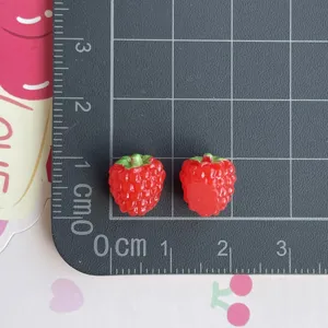 Miniatura resina lampone ciondoli DIY accessori cover telefono frutta carina 2pezzi