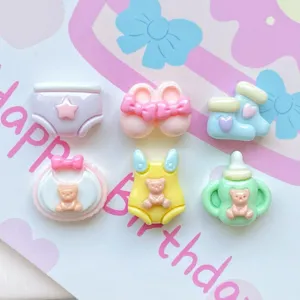 Süße Mini-Harz-Babyzubehörteile, ideal für DIY-Haarspangen und kreative Bastelarbeiten.