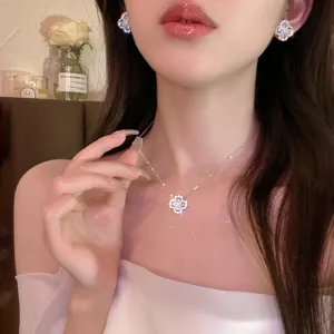 S925 plata esterlina brillante diamante completo collar trébol conjunto elegante cadena clavícula