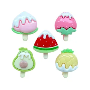 Simpatici cabochon in resina di gelato alla frutta per decorazioni artigianali fai da te e clip.